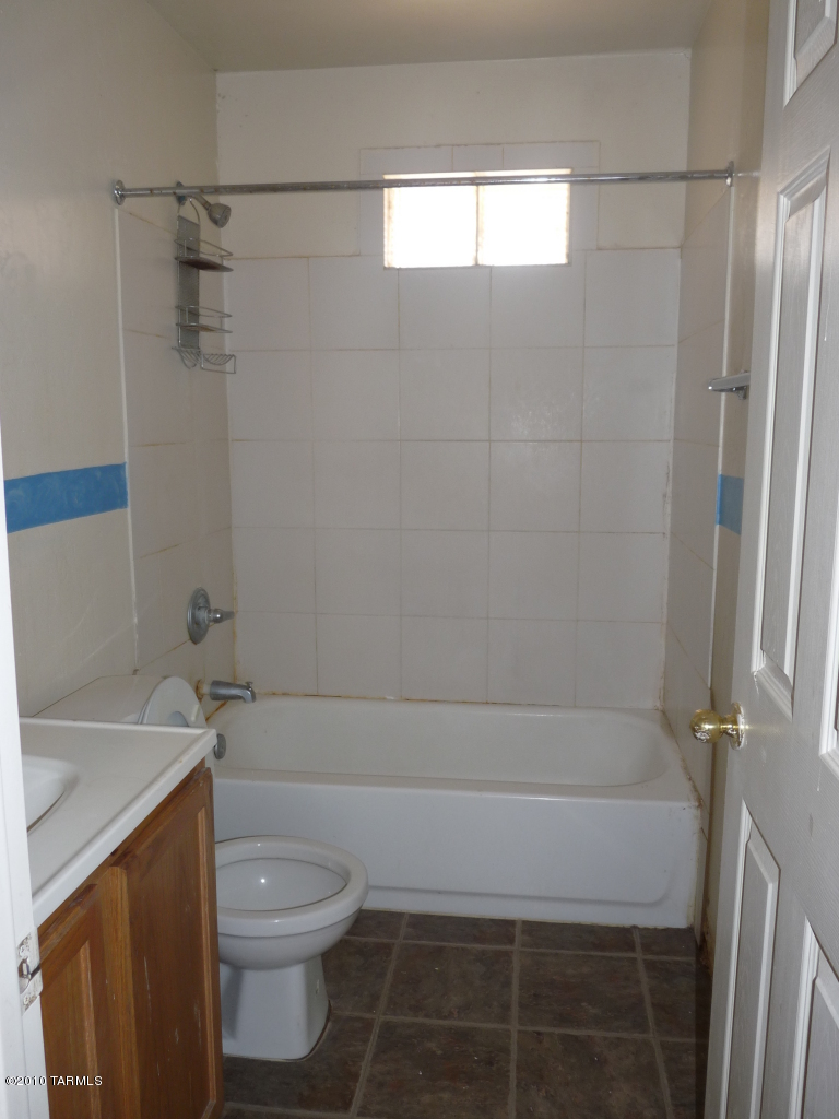 1213 West Niagara Street Tucson, AZ 85745 - Photo 11 of 13