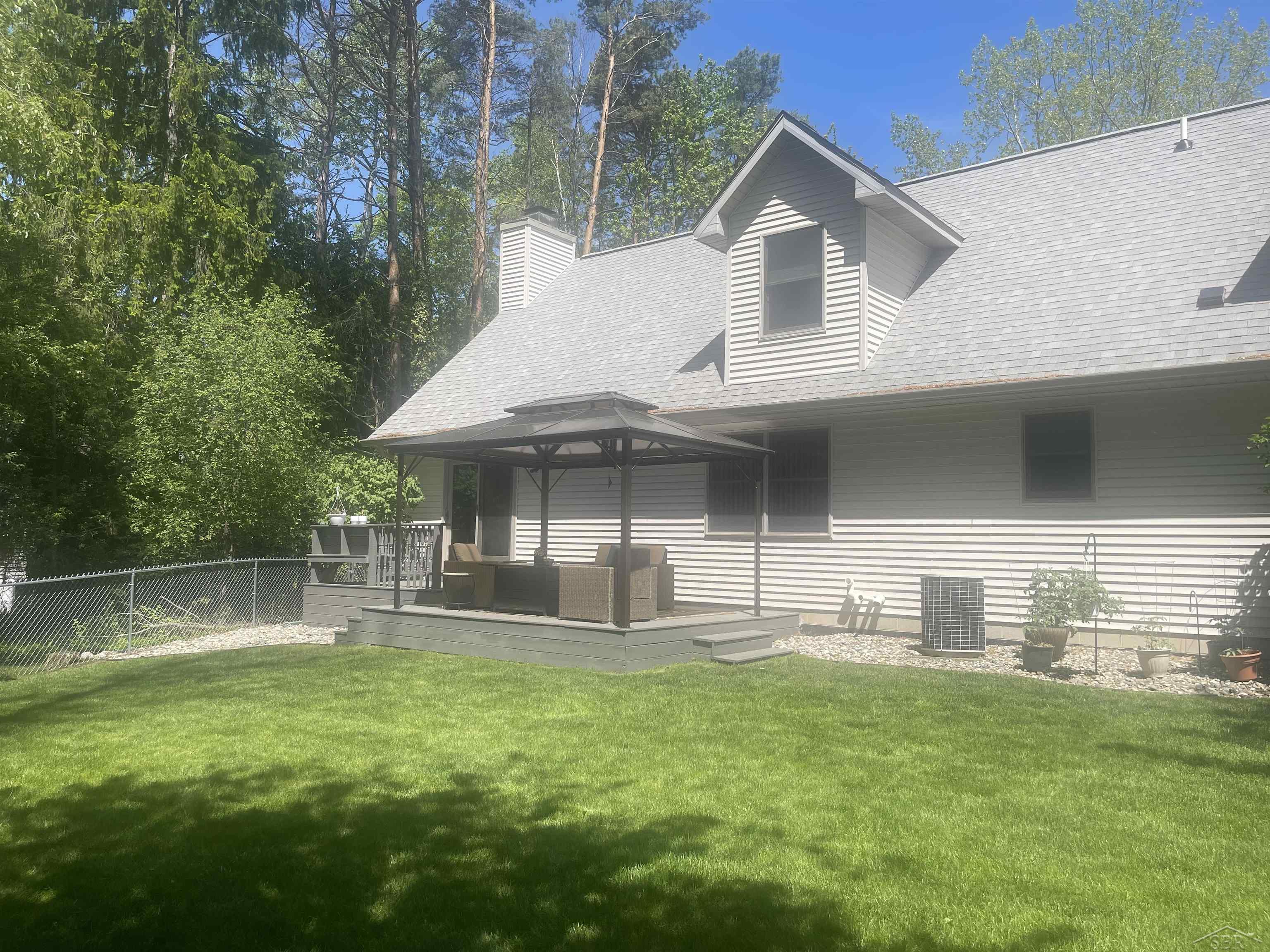 11279 Sarle Road Freeland, MI 48623 - Photo 22 of 23
