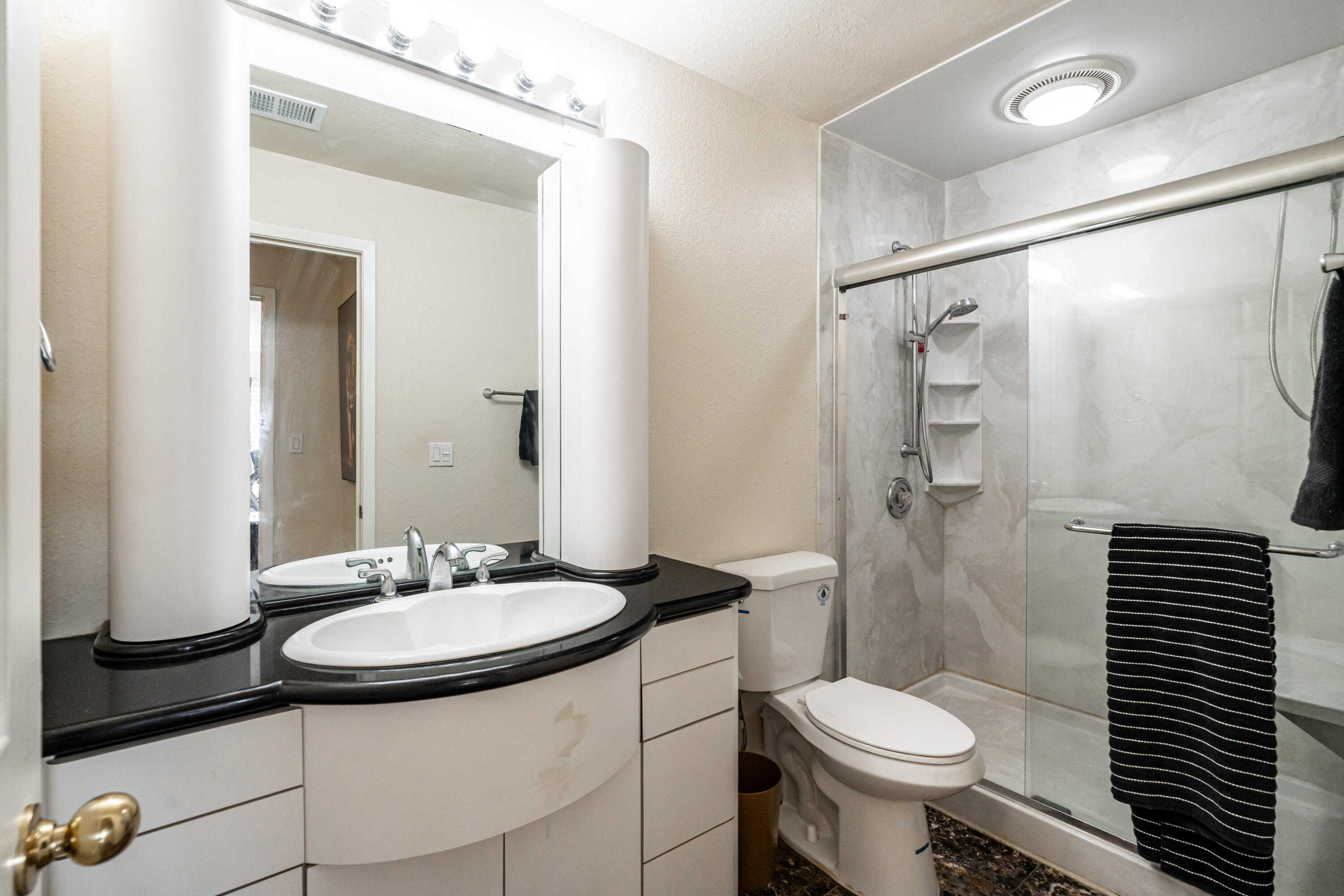 12980 West Bluemound Road, Unit 308 Elm Grove, WI 53122 - Photo 17 of 22 Primary Bathroom