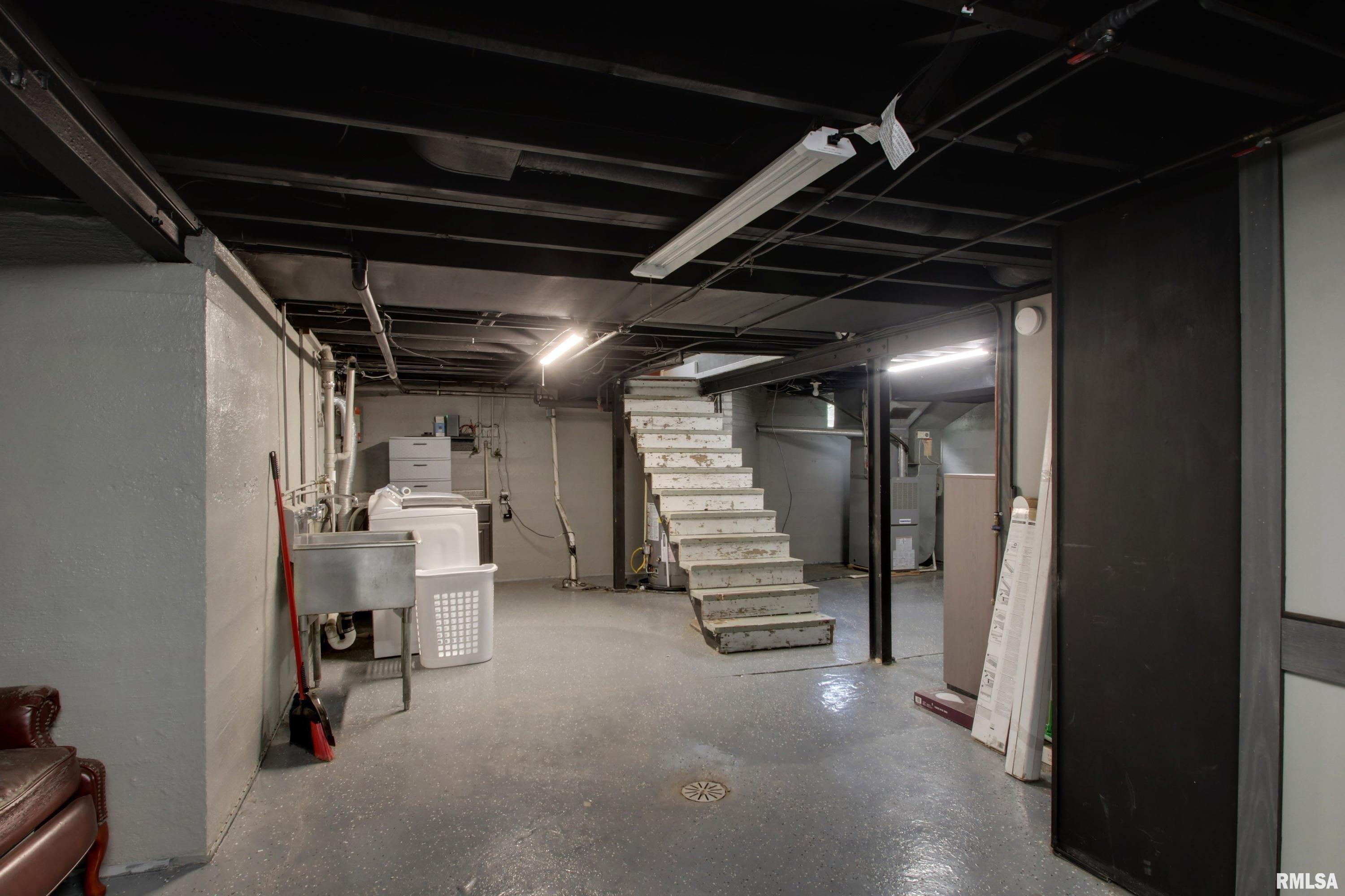 1300 South 24th Street Quincy, IL 62301 - Photo 19 of 24