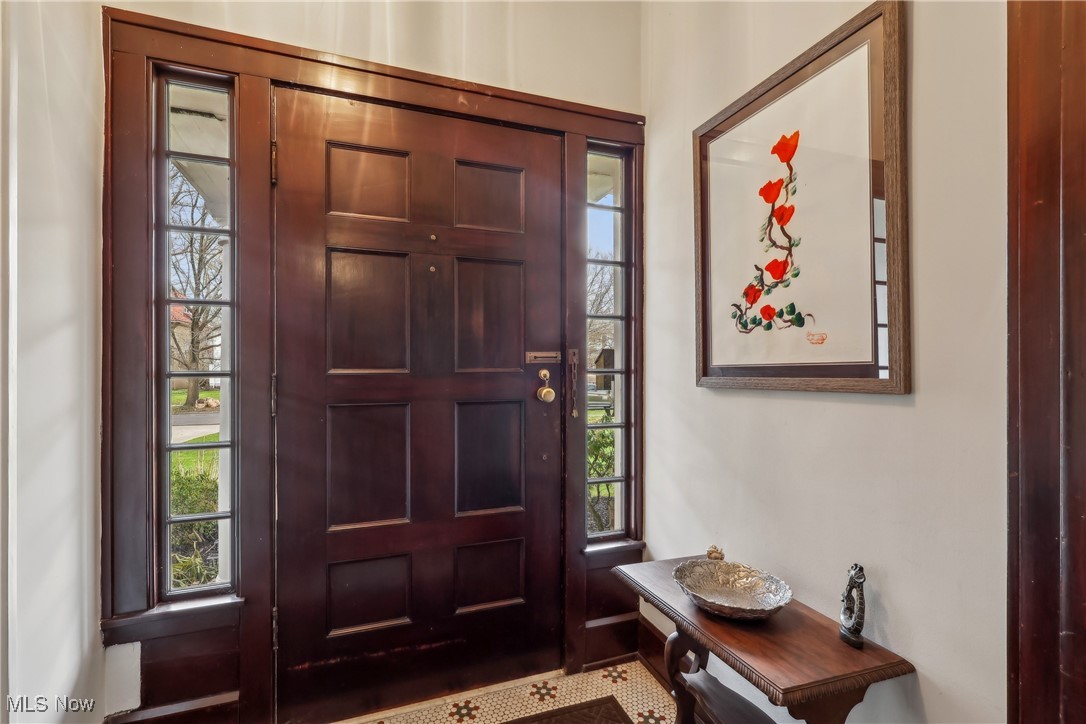 2818 Scarborough Road Cleveland, OH 44118 - Photo 2 of 49 Formal Foyer with Coat closet