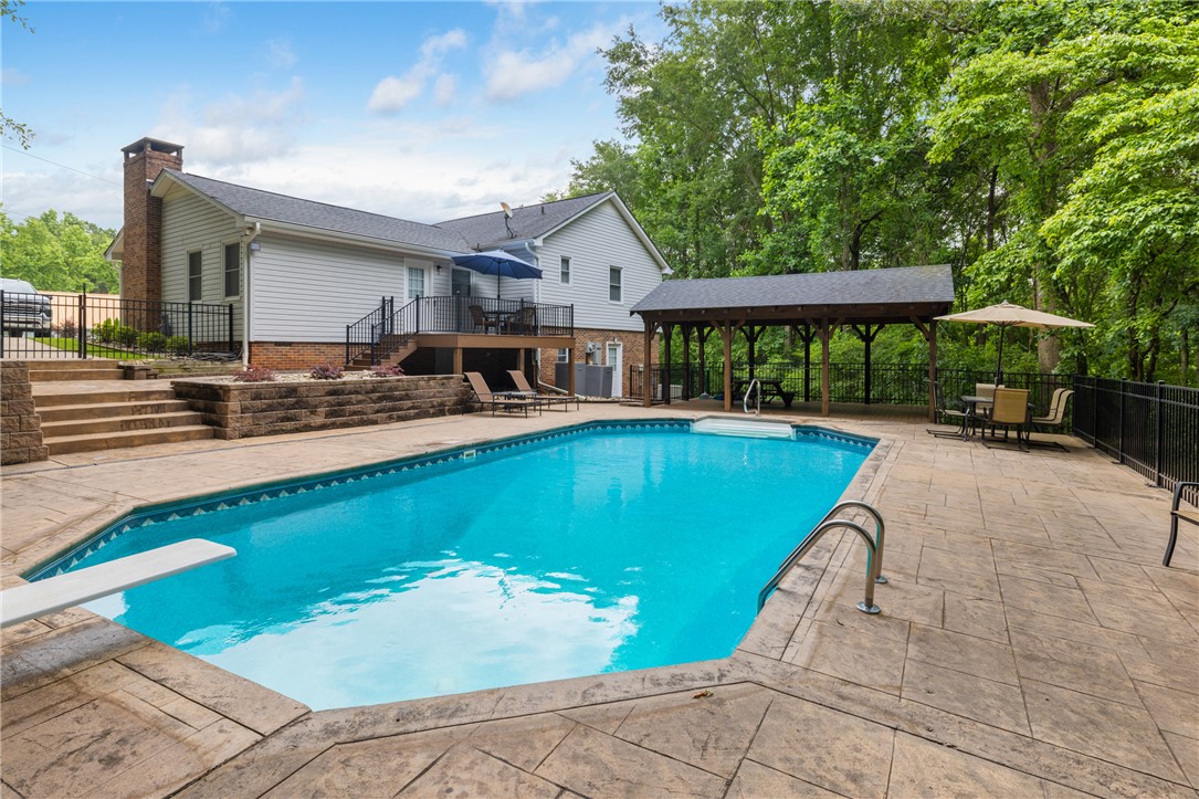 404 South Old Mill Road Seneca, SC 29678 - Photo 30 of 42