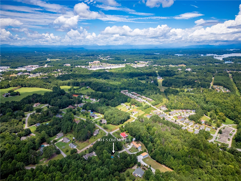 404 South Old Mill Road Seneca, SC 29678 - Photo 40 of 42