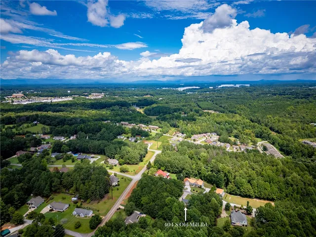 $479,000 | 404 South Old Mill Road, Seneca, SC 29678
