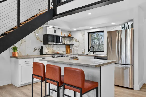 $550,000 | 54 Raptor Ridge Road, Limerick, ME 04048