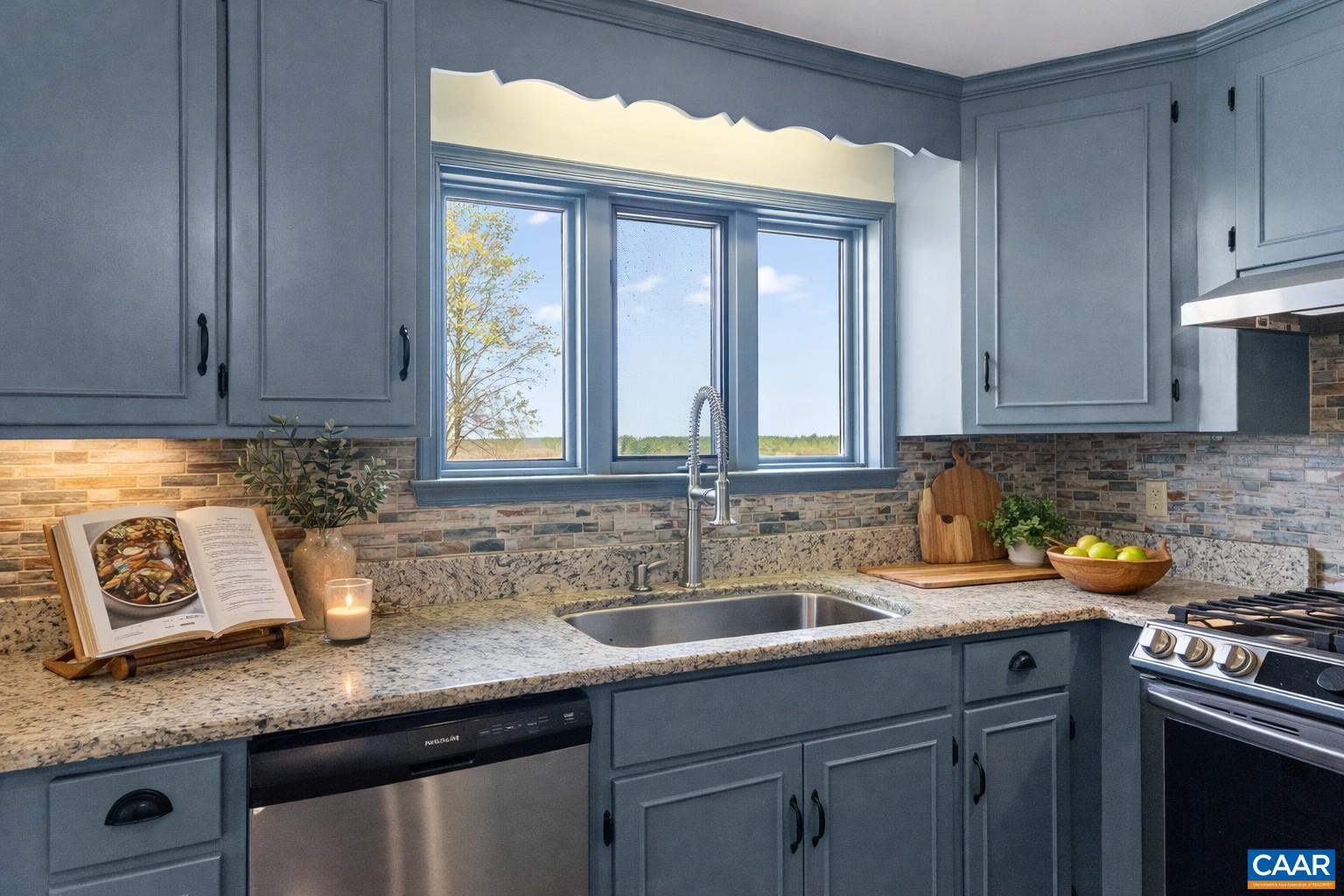 957 Gold Mine Road Fork Union, VA 23055 - Photo 22 of 74 Stainless Steel Appliances