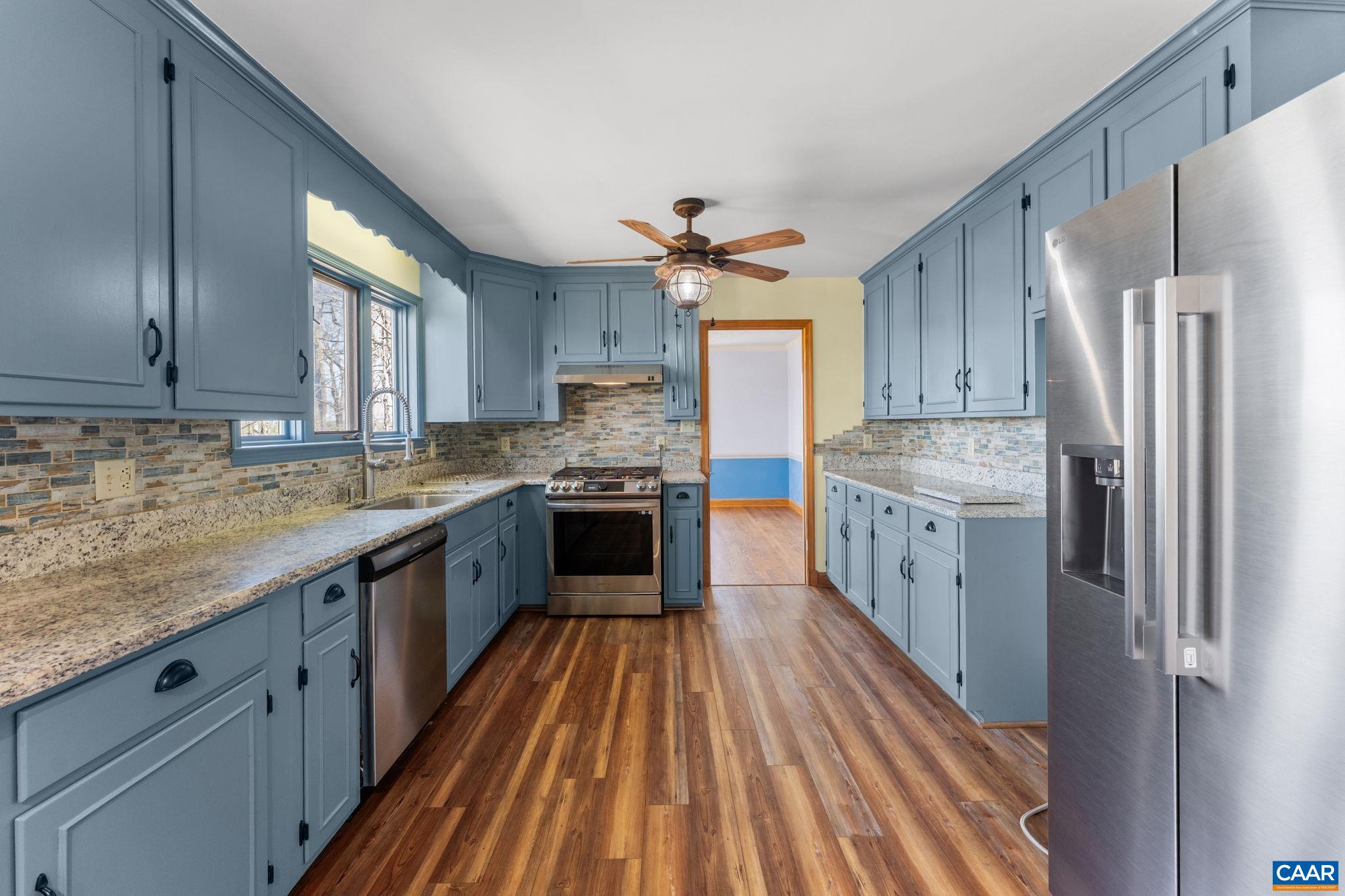 957 Gold Mine Road Fork Union, VA 23055 - Photo 23 of 74 Granite Counters