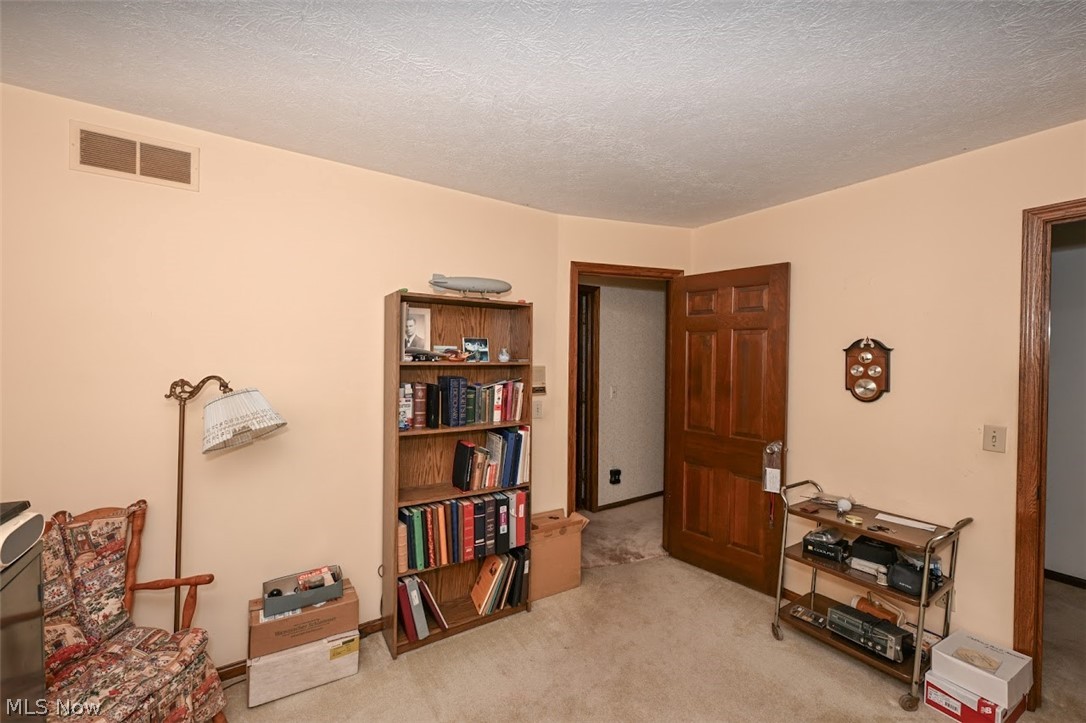 758 Inverness Road Akron, OH 44313 - Photo 38 of 46 Fourth bedroom (currently being used as an office) with walk-in closet