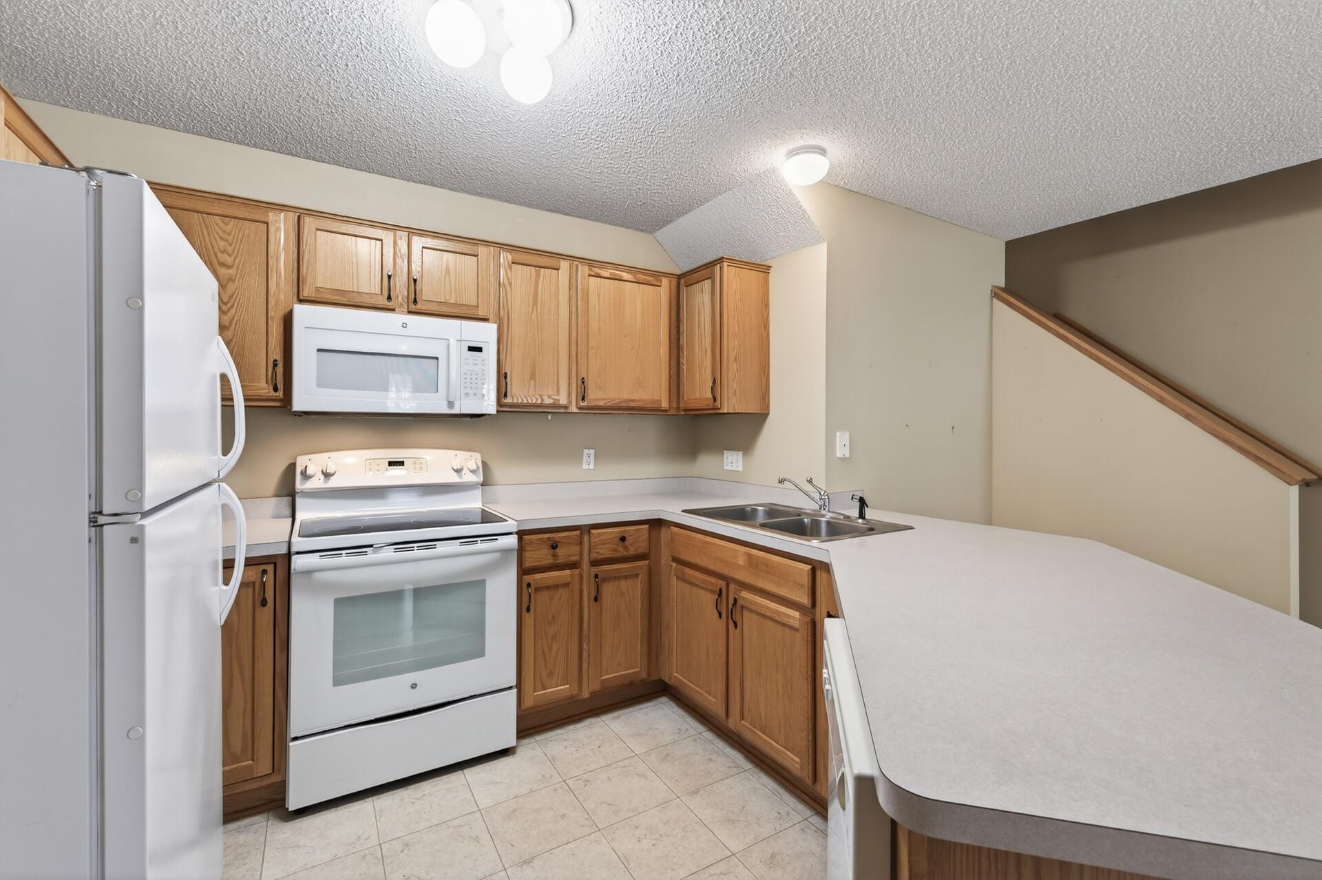 8639 Quarry Ridge Lane, Unit I Woodbury, MN 55125 - Photo 6 of 18