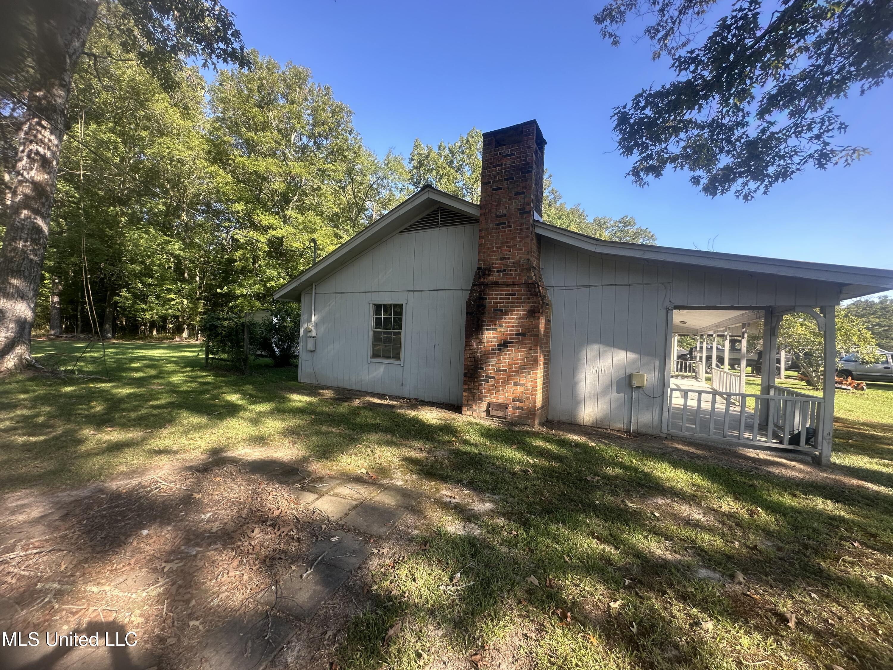 321 Harbor Lane Brandon, MS 39047 - Photo 3 of 23 IMG_0549