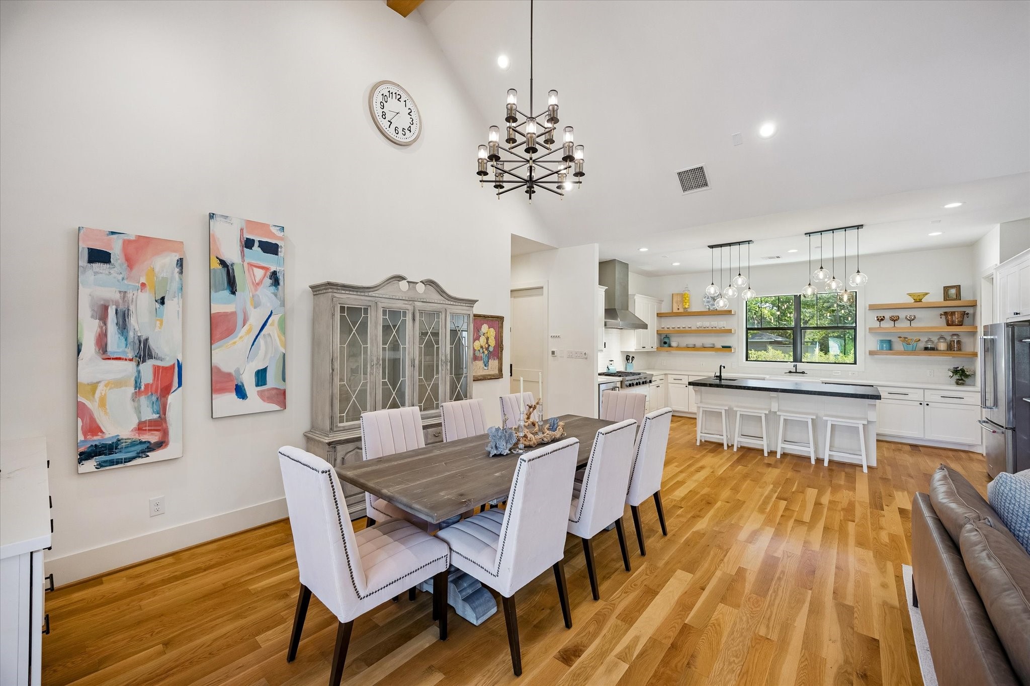 9333 Spring Branch Drive Houston, TX 77080 - Photo 10 of 50 Gallery Image 10