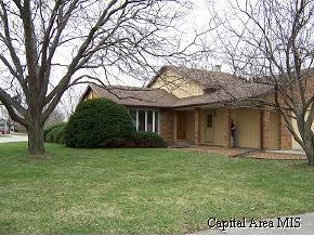 116 Neptune Villa Springfield, IL 62703 - Photo 2 of 7 Gallery Image 2