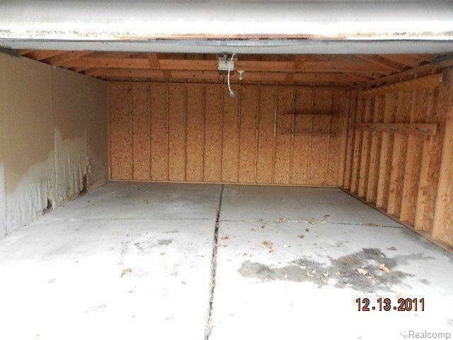 21770 Moross Road Grosse Pointe, MI 48236 - Photo 6 of 25 DSCN3167.JPG