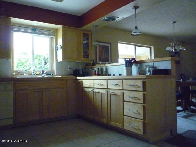 1028 full kitchen web