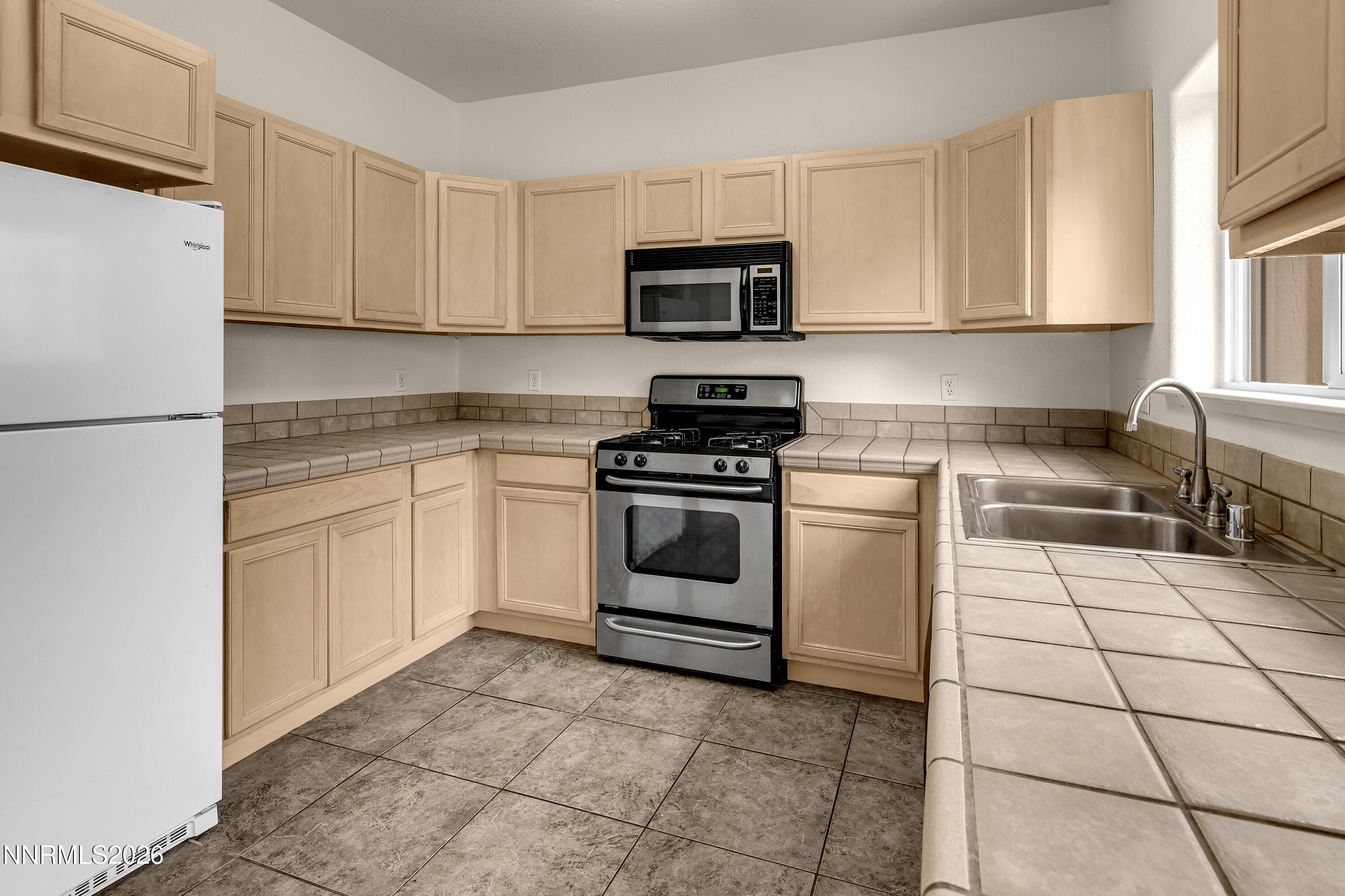 335 Dawson Jacob Ln. Reno, NV 89503 - Photo 9 of 34 DawsonJacob335-009