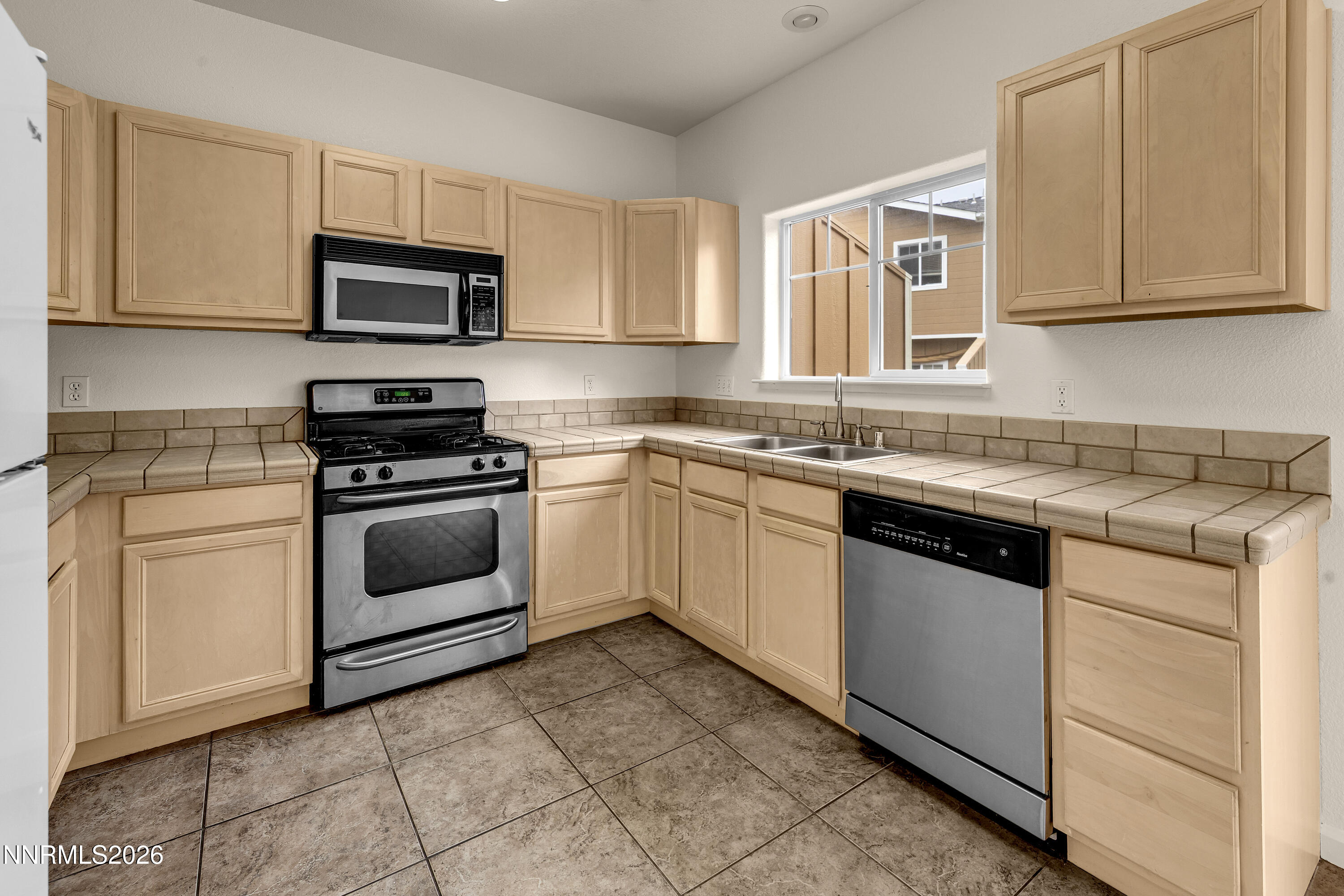 335 Dawson Jacob Ln. Reno, NV 89503 - Photo 10 of 34 DawsonJacob335-010
