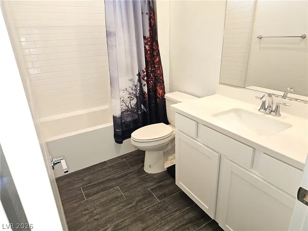 $2,649 | 921 Mayfield Mnr Lane, Las Vegas, NV 89138