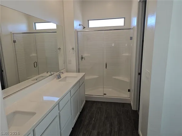 $2,649 | 921 Mayfield Mnr Lane, Las Vegas, NV 89138