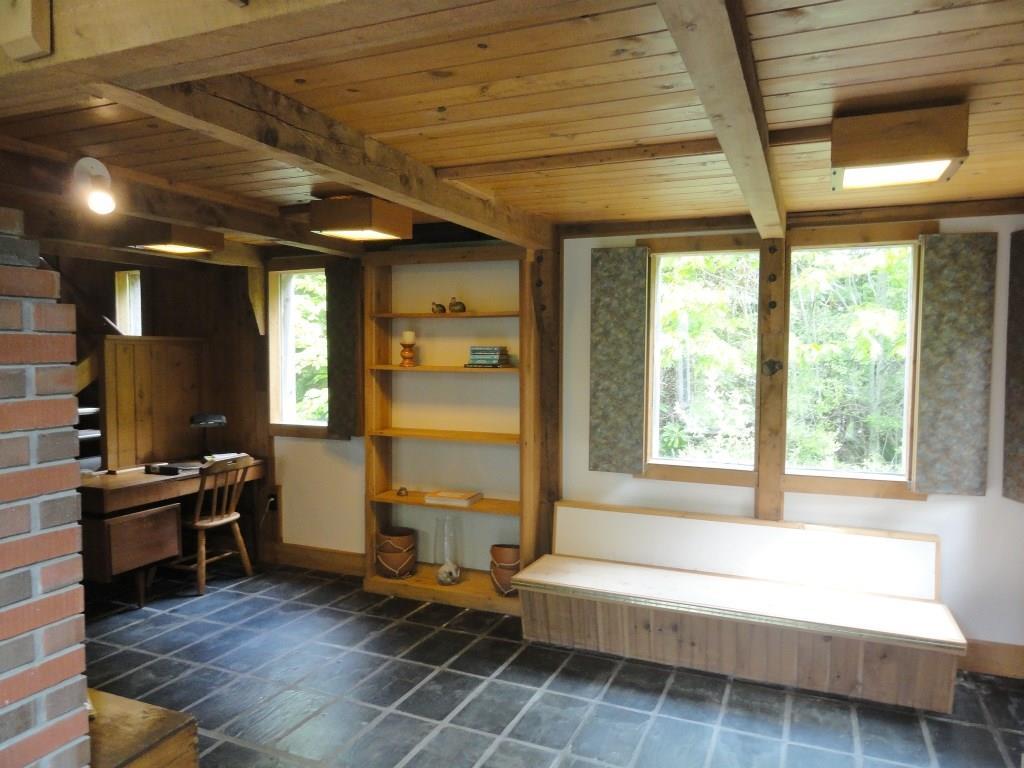 53 Glad Farm Rd Road St. George, ME 04860 - Photo 11 of 25 Library and office area