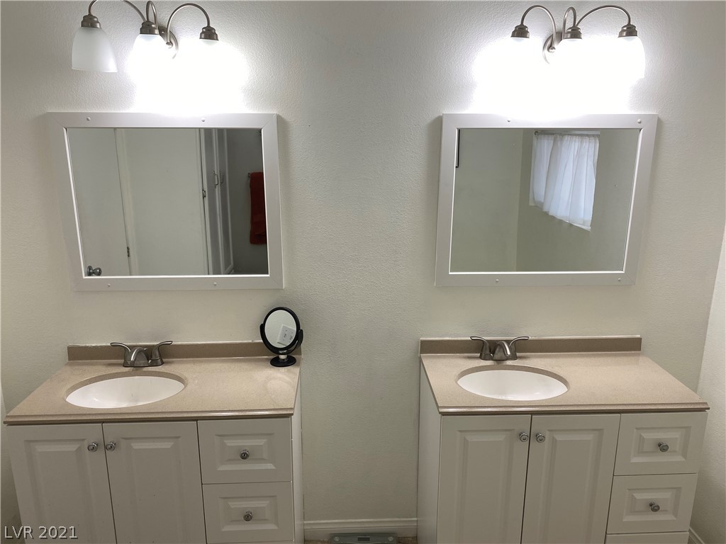 5041 Ridge Drive Las Vegas, NV 89103 - Photo 13 of 26 Gallery Image 13