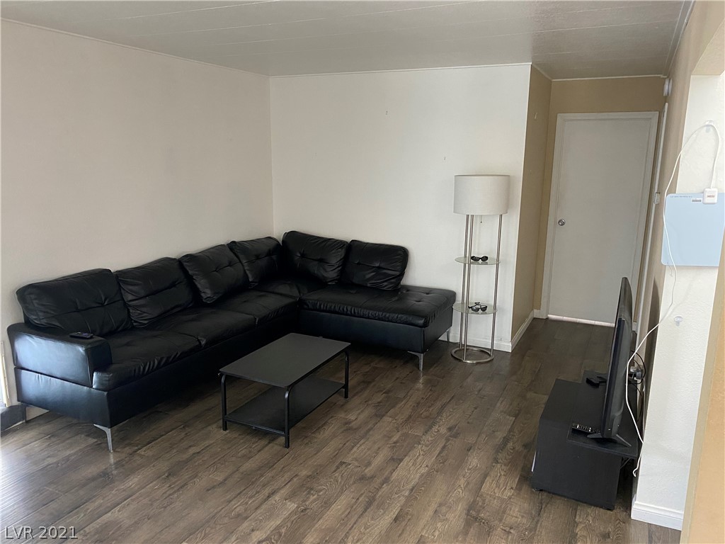 5041 Ridge Drive Las Vegas, NV 89103 - Photo 8 of 26 Gallery Image 8