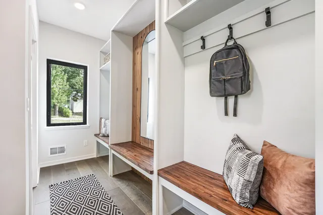 $900,000 | 4575 Ada Grove Southeast, Ada, MI 49301