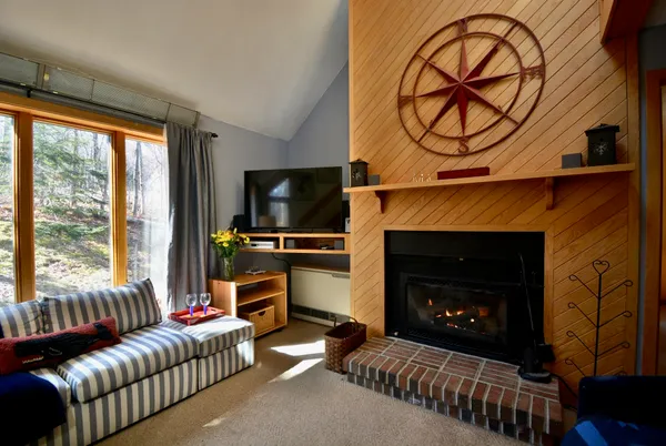 $695,000 | 2328 Oak Drive, Unit 22, Carrabassett Valley, ME 04947