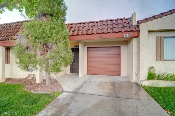 $1,595 | 5620 Hobble Creek Drive, Las Vegas, NV 89120