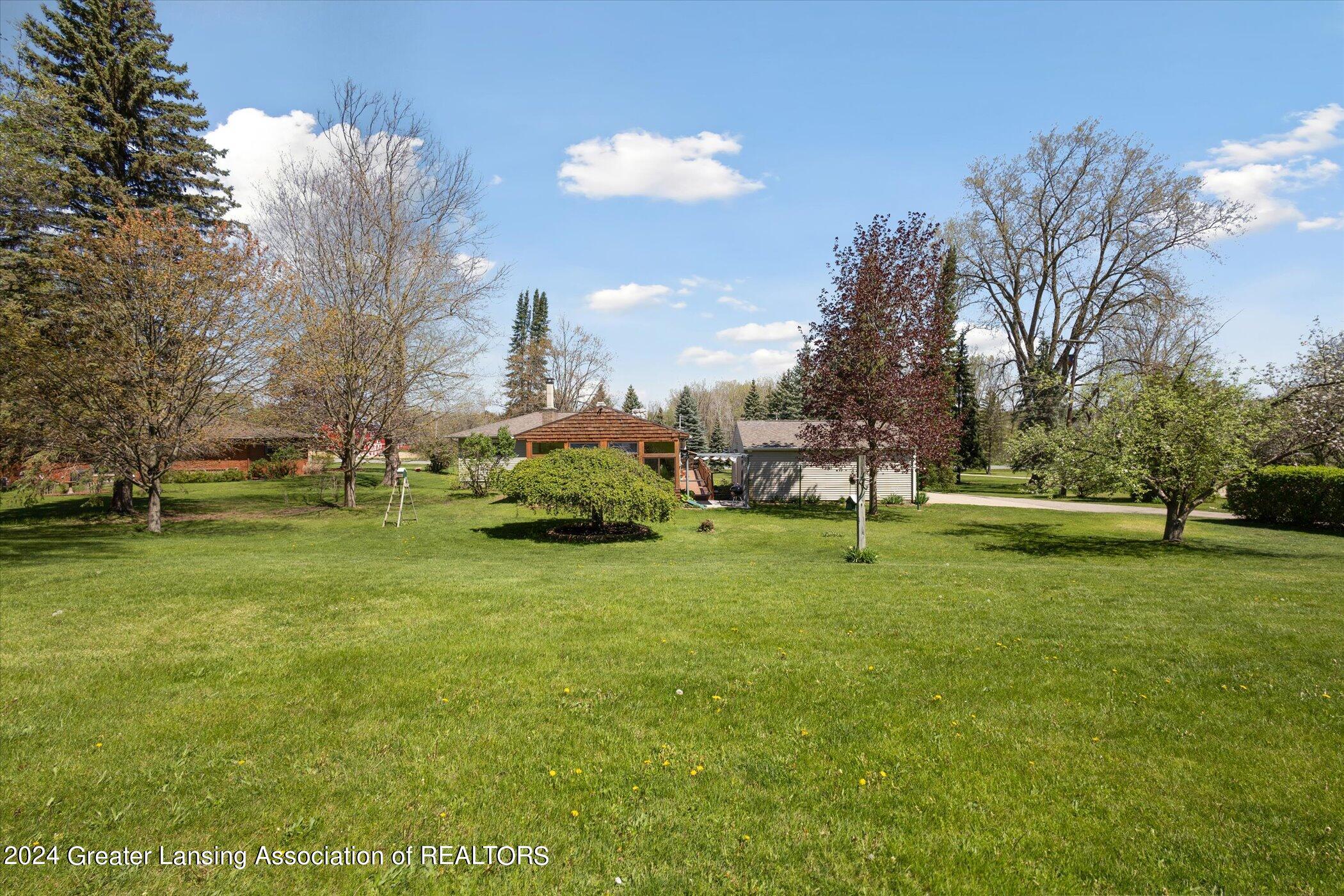 3957 Dell Road Holt, MI 48842 - Photo 35 of 43 41-3957-Dell-Rd-Holt-MI-48842-WindowStil