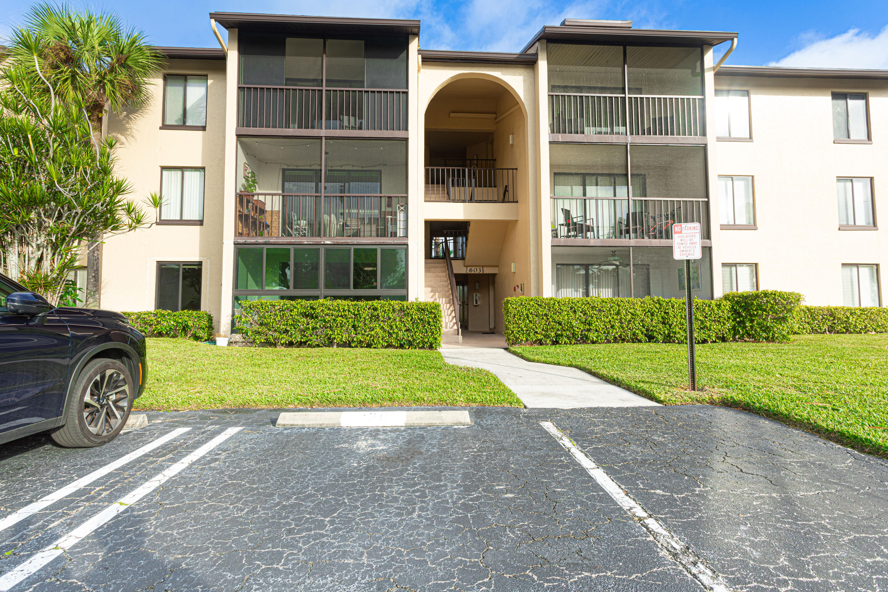 603 Sea Pine Way, Unit C1 Greenacres, FL 33415 - Photo 1 of 32 casa-4_1