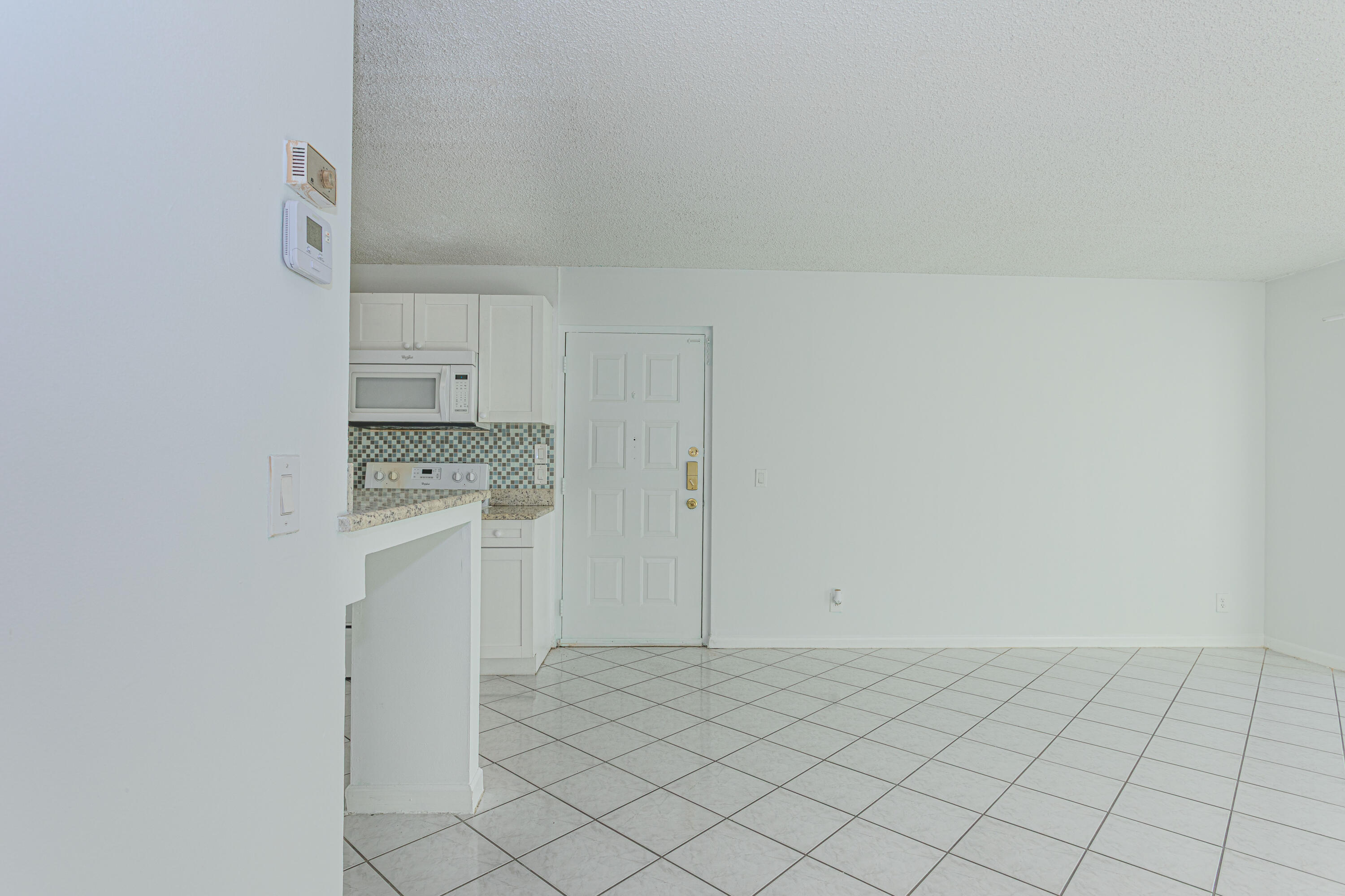603 Sea Pine Way, Unit C1 Greenacres, FL 33415 - Photo 8 of 32 casa-11_1