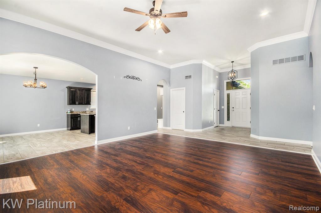 52800 Card Road Macomb, MI 48042 - Photo 10 of 31 Gallery Image 10
