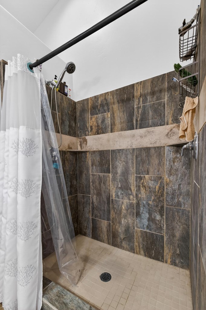 13810 Shadow Ridge Drive McCall, ID 83638 - Photo 13 of 31 Tile shower