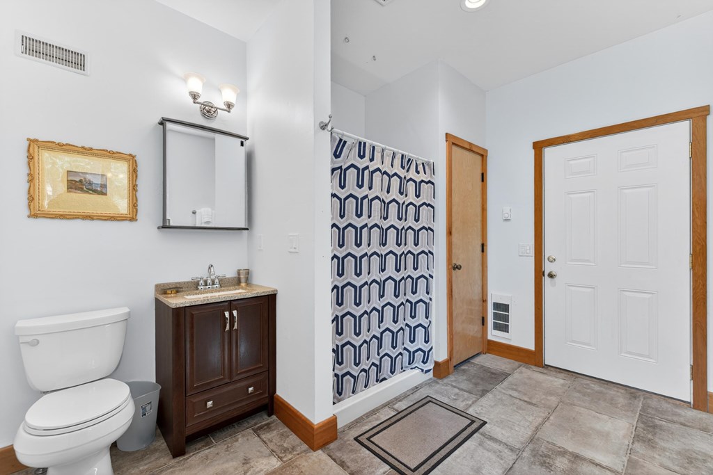 13810 Shadow Ridge Drive McCall, ID 83638 - Photo 18 of 31 Studio Bathroom