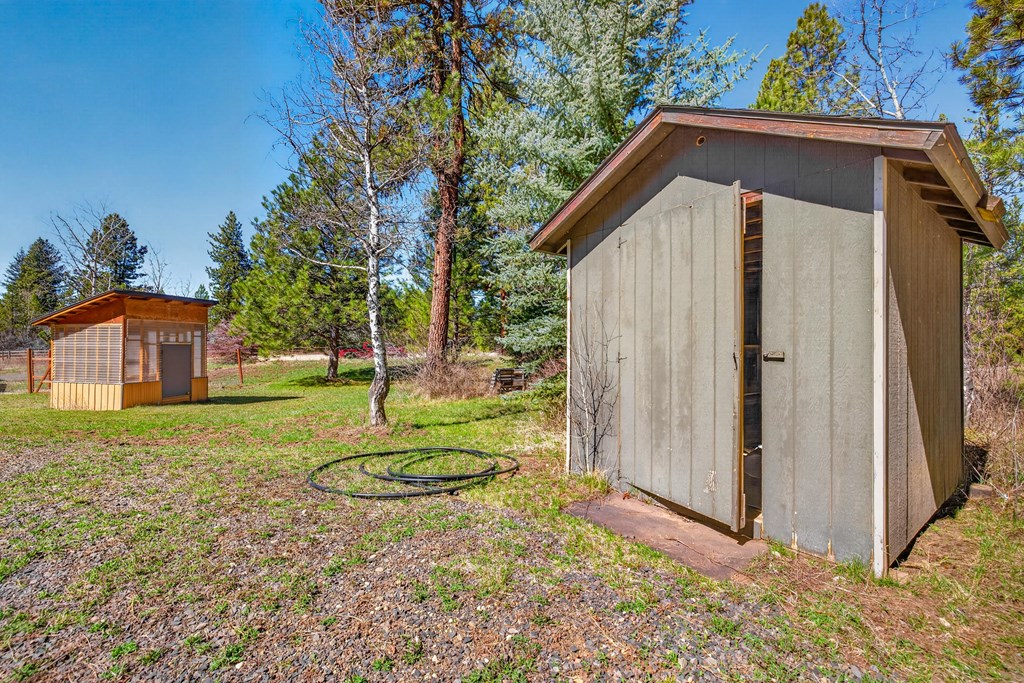 13810 Shadow Ridge Drive McCall, ID 83638 - Photo 27 of 31 A storage shed for more tools and toys.