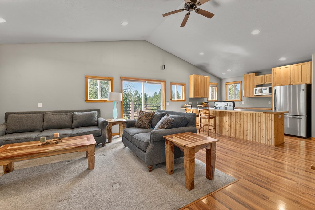 13810 Shadow Ridge Drive McCall, ID 83638 - Photo 3 of 31 The Great Room