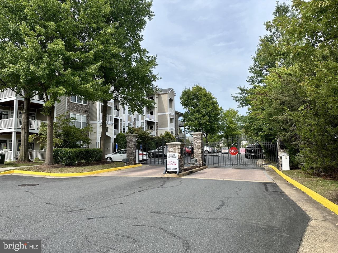 504 Sunset View Terrace Southeast, Unit 301 Leesburg, VA 20175 - Photo 57 of 57