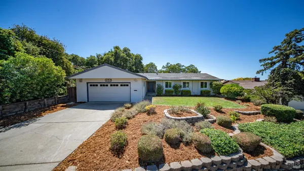 $829,000 | 450 Mountain View Drive, Martinez, CA 94553