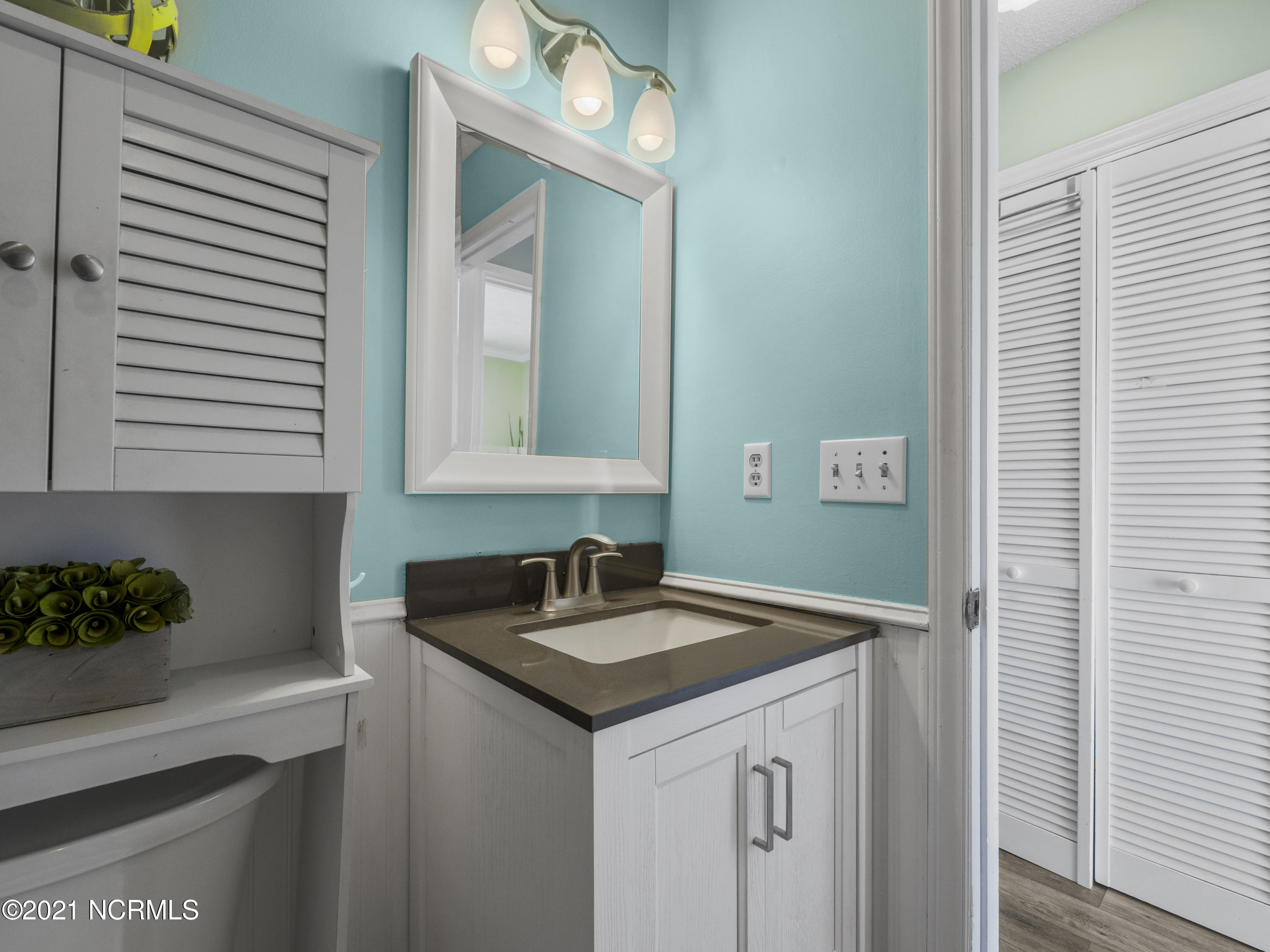2334 New River Inlet Road, Unit 1 North Topsail Beach, NC 28460 - Photo 29 of 50 2334-1 New River Inlet Rd HDR (4)