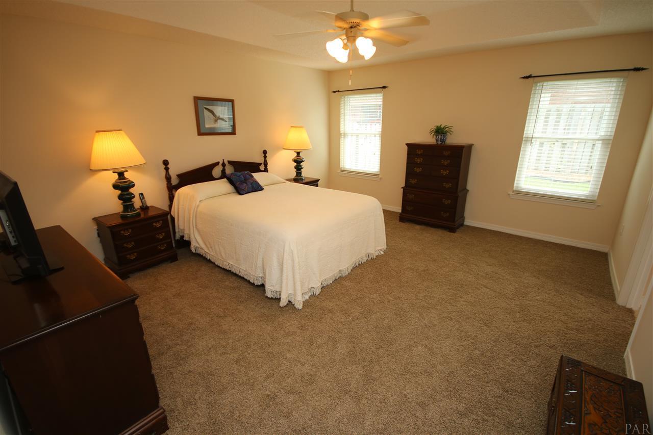 4916 Pineview Ridge Road Pace, FL 32571 - Photo 33 of 50 ceiling & fresh new carpet 5/2016.