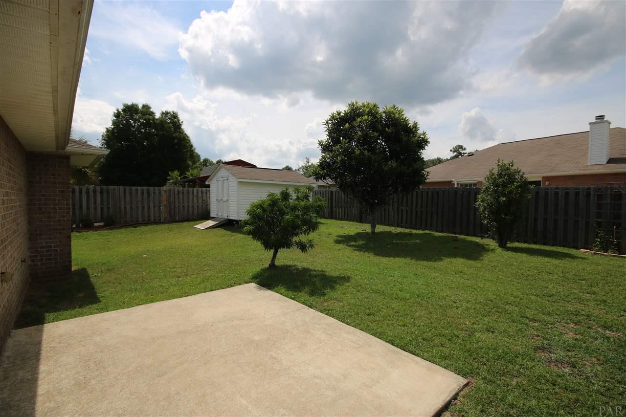 4916 Pineview Ridge Road Pace, FL 32571 - Photo 41 of 50 Perfect for your grill & outdoor furniture.