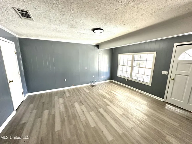 $159,000 | 607 Hillsboro Street, Forest, MS 39074