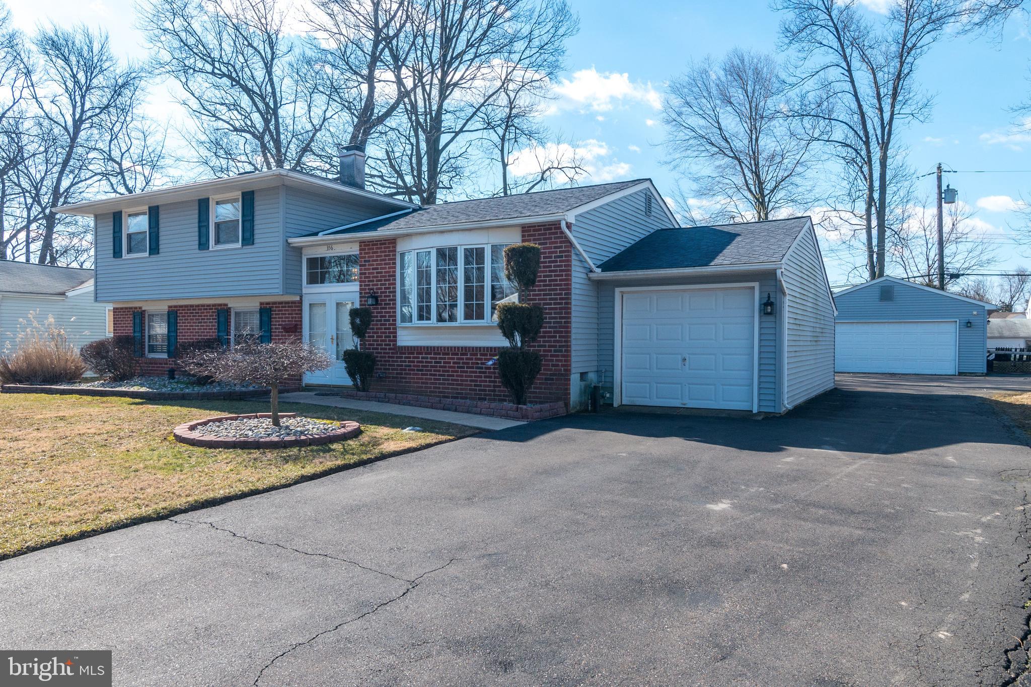 356 Hancock Road Warminster, PA 18974 - Photo 2 of 48