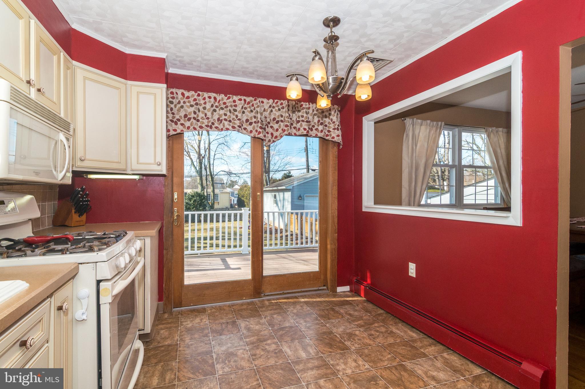 356 Hancock Road Warminster, PA 18974 - Photo 15 of 48