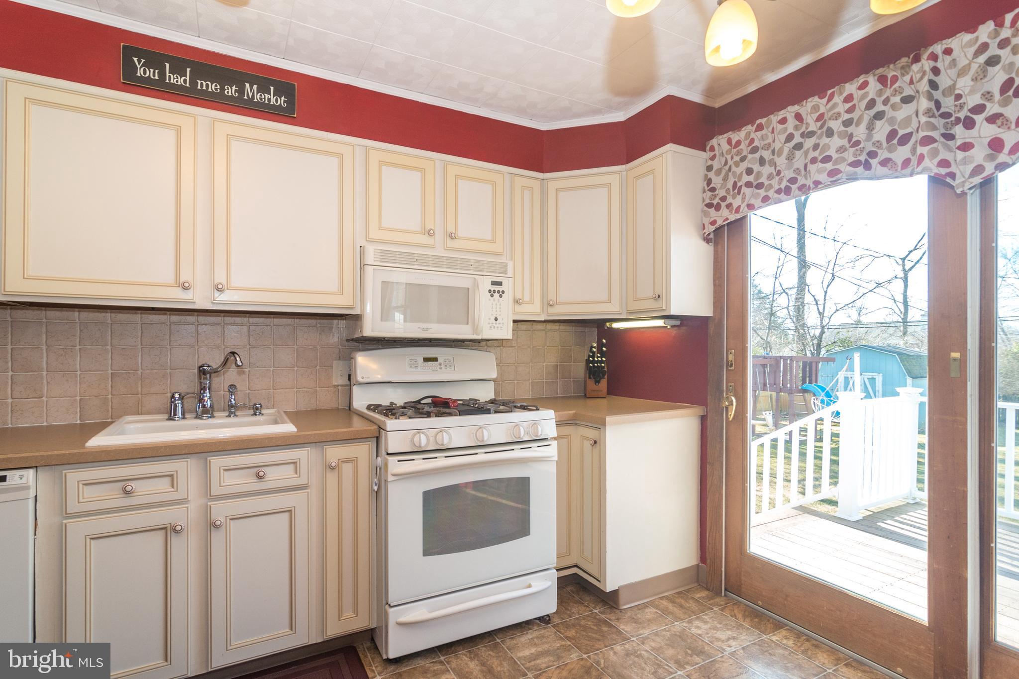 356 Hancock Road Warminster, PA 18974 - Photo 17 of 48