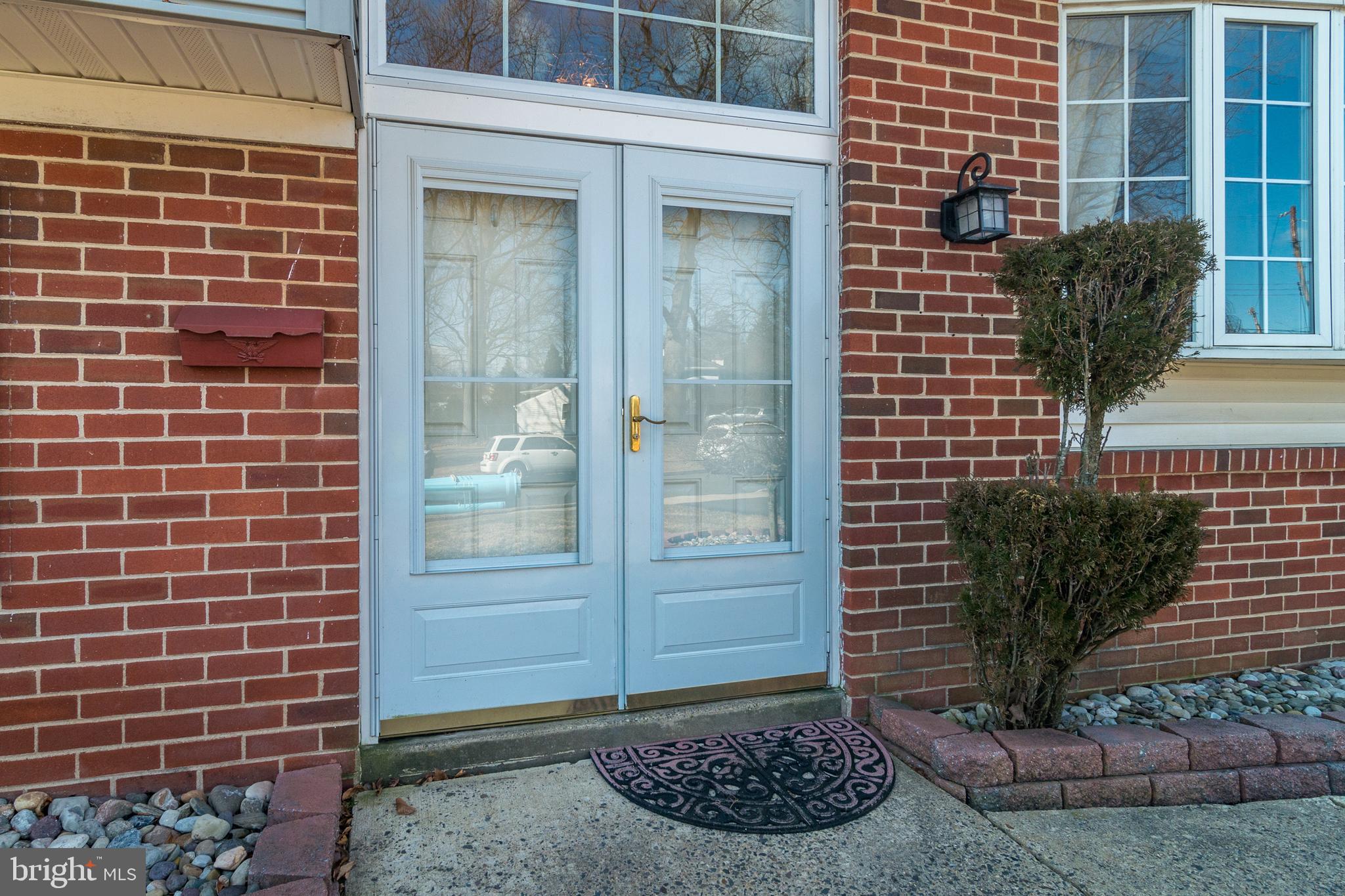 356 Hancock Road Warminster, PA 18974 - Photo 3 of 48