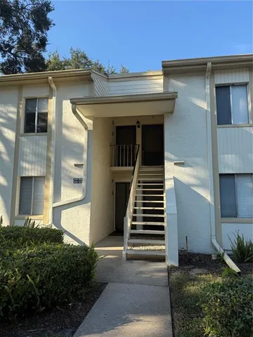 $1,640 | 208 Palmetto Court, Unit 208, Oldsmar, FL 34677