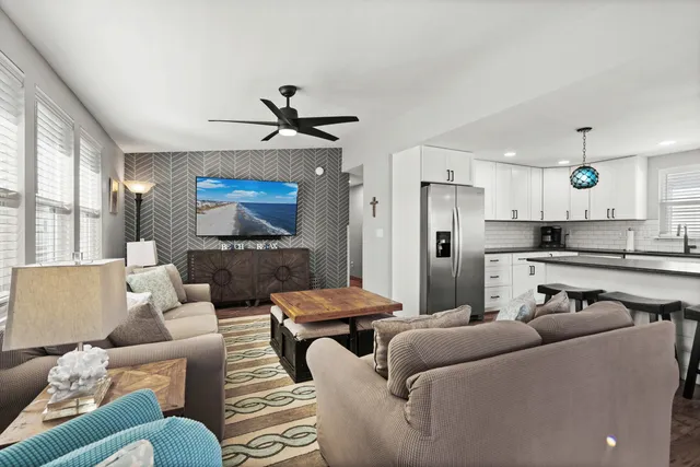 $595,000 | 2118 Lark Drive, Surfside Beach, SC 29575