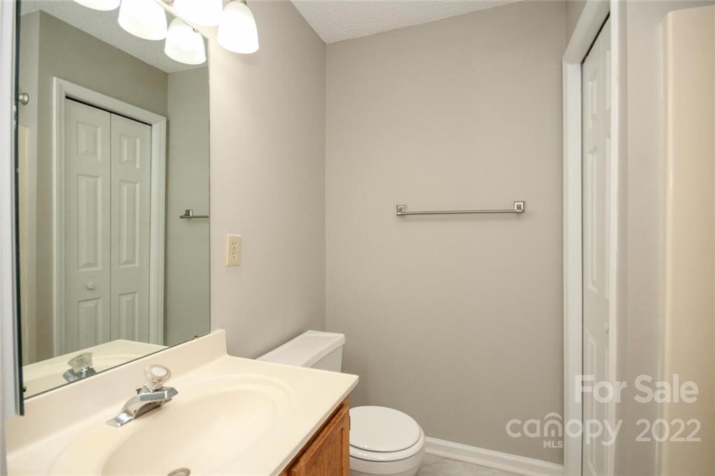 9229 Oren Thompson Road Charlotte, NC 28213 - Photo 14 of 18