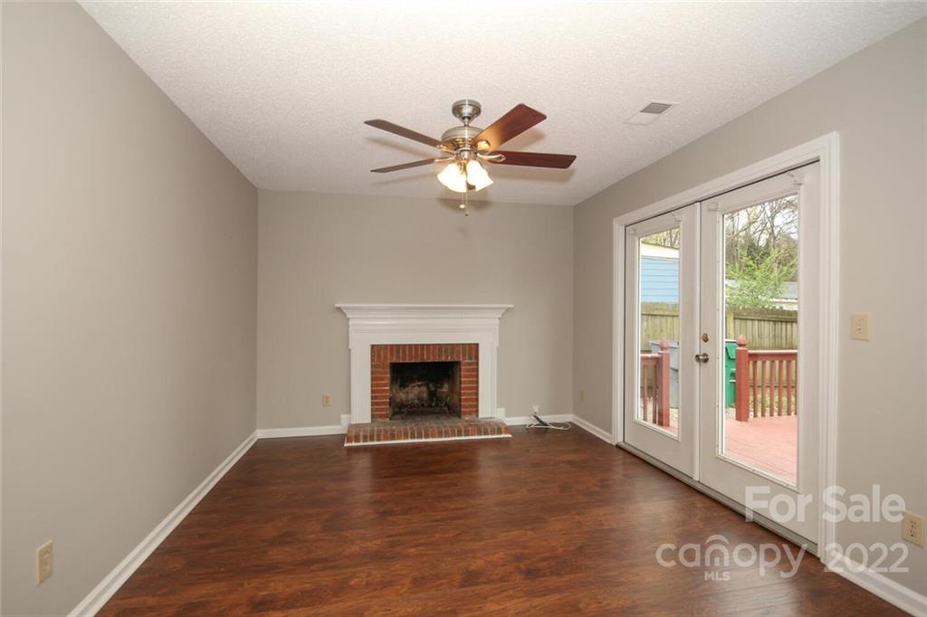 9229 Oren Thompson Road Charlotte, NC 28213 - Photo 8 of 18